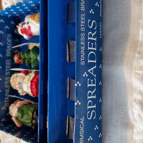 VTG NEW 4 Christmas Spreaders Set Stainless Steel Blades Santa Snowman Tree - Picture 11 of 17